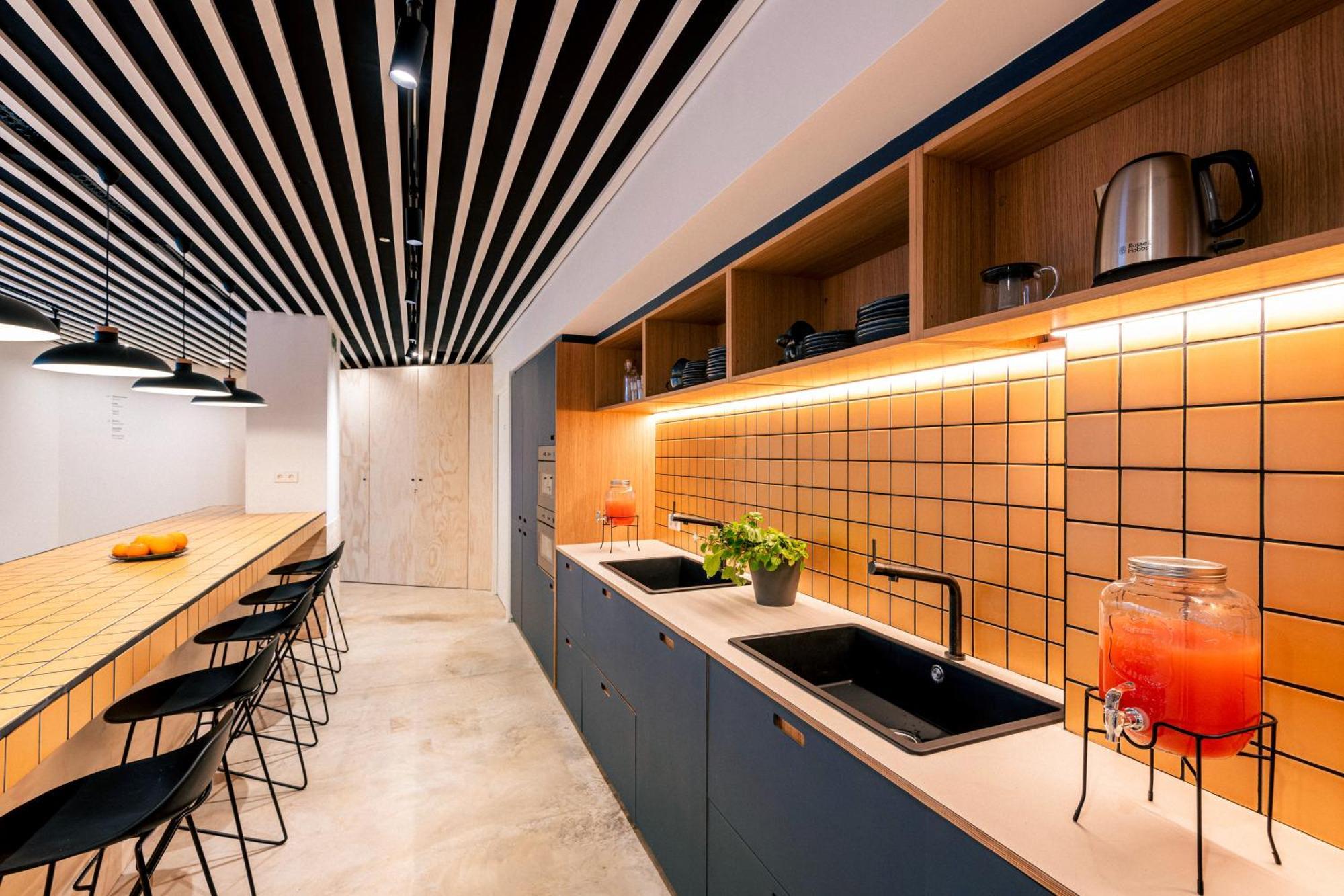 Colo Colo Hostel Valencia Eksteriør billede